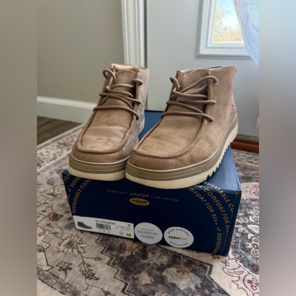 Women’s Booties - Picture 9 of 10